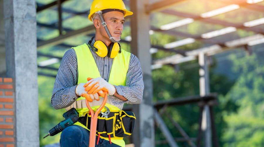 Expert tile roof repair services in Forest City, IL